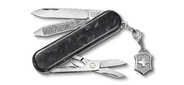 Нож перочинный Victorinox Classic Brilliant Carbon  (0.6221.90) 58мм 5функц. черный / серебристый подар.коробка