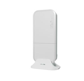 Точка доступа MikroTik wAP ac with 4 cores x 710MHz CPU,  128MB RAM,  2x Gbit LAN,  built-in 2.4Ghz 802.11b / g / n Dual Chain wireless,  built-in 5GHz 802.11an / ac Dual Chain wireless,  RouterOS L4,  white outdoor enclosure