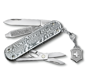 Нож перочинный Victorinox Classic Brilliant Damast  (0.6221.34) 58мм 5функц. серебристый подар.коробка