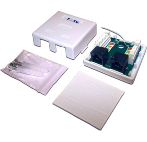 Розетка TWT  (TWT-SM2-4512-WH) настенная 1 порт RJ-45 категории 5е и 1 порт RJ-12. UTP. белая