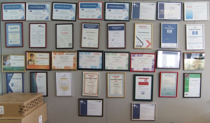Стена сертификатов TPShop.ru